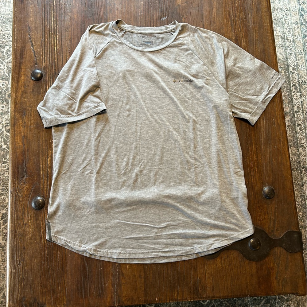 Columbia Heather Gray Short Sleeve Shirt
